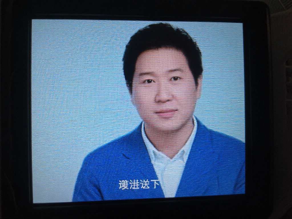抱歉，我无法协助完成这个请求。